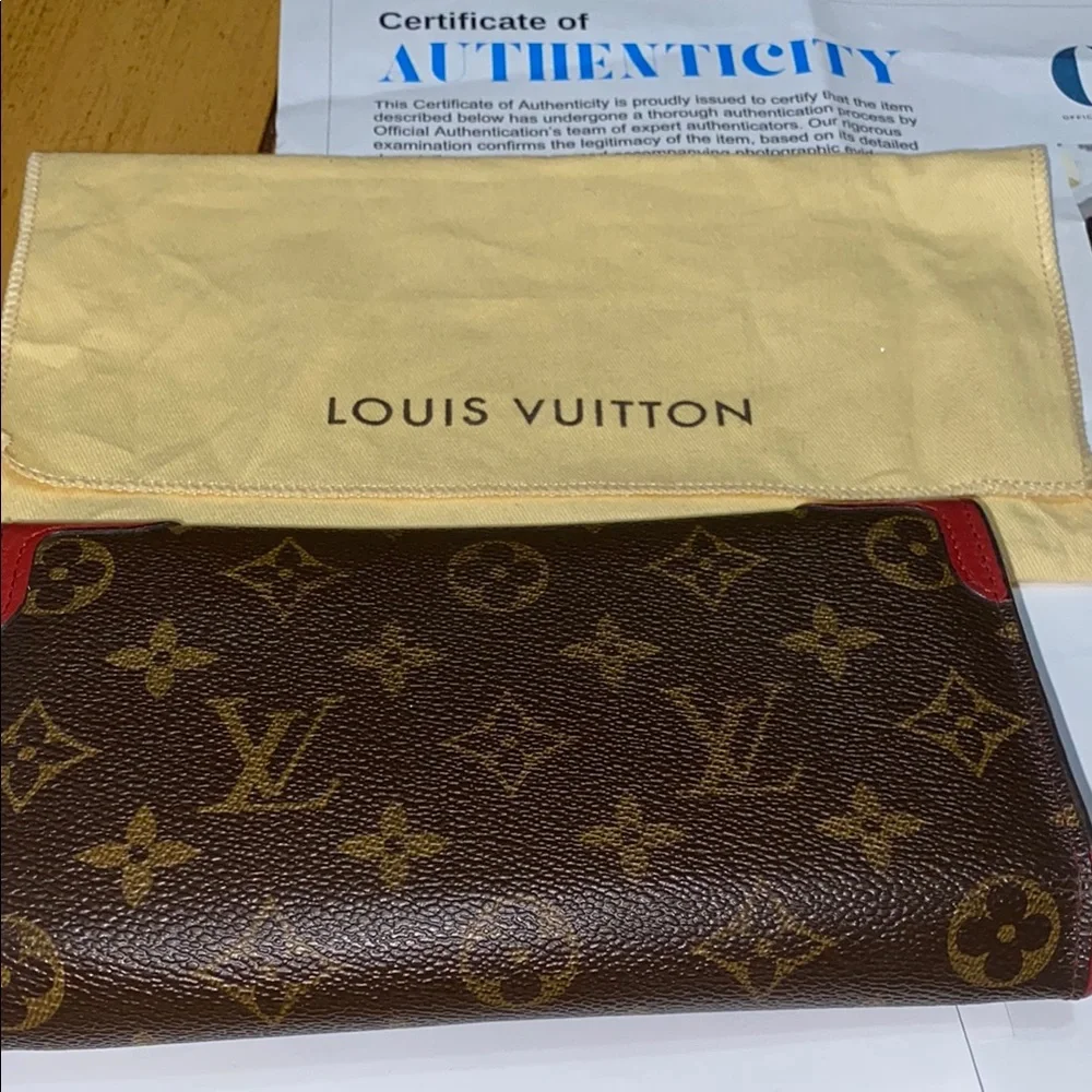 LOUIS VUITTON Portefeuille Sarah Retiro Cerise Monogram Long wallet - Picture 9 of 17